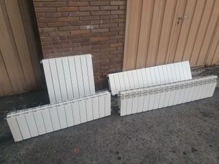 Radiadores de metal blancos