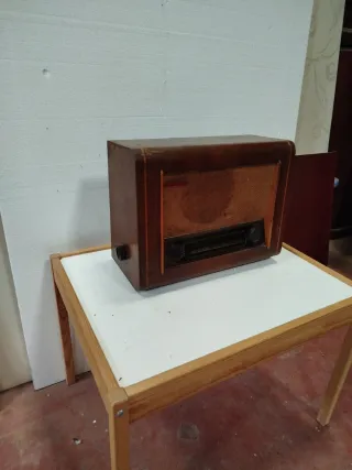 Radio antigua madera Inglaterra