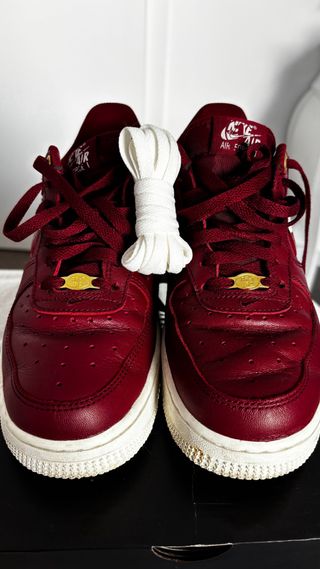 Nike Air Force 1 '07 Granate/Blanco