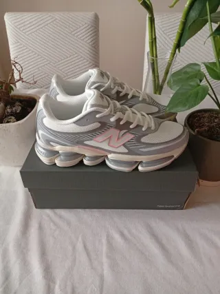 Zapatillas New Balance Blancas y Rosas unisex