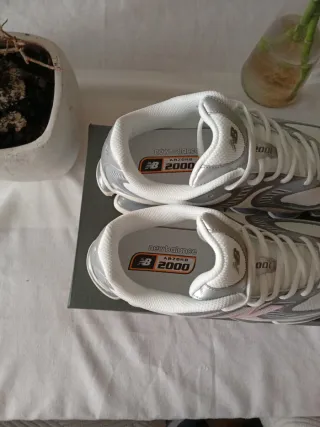 Zapatillas New Balance Blancas y Rosas unisex