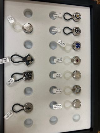 Porta occhiali con Magnete