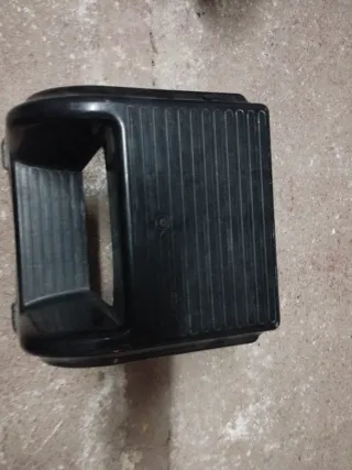 2 Taburetes de plástico negro 2 peldaños.