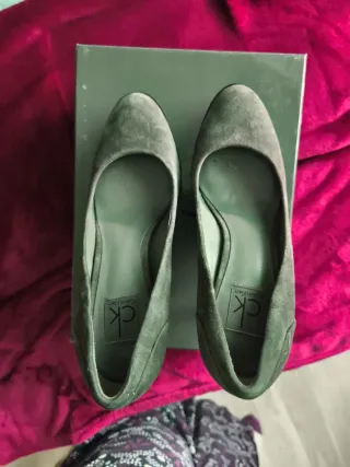 Zapatos tacón Calvin Klein grises talla 36