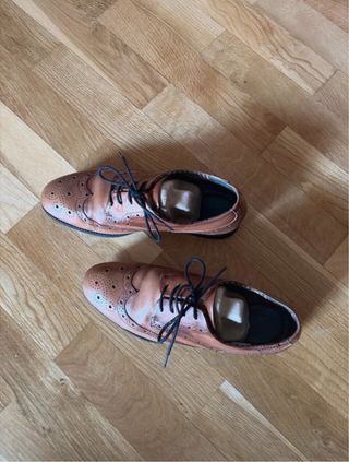 Zapatos de piel con cordones