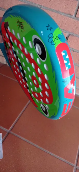 Pala pádel junior Head Monster.Ideal hasta 10 años