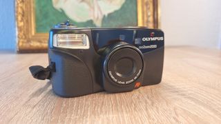 Olympus Zoom 2000 Cámara Compacta 35mm