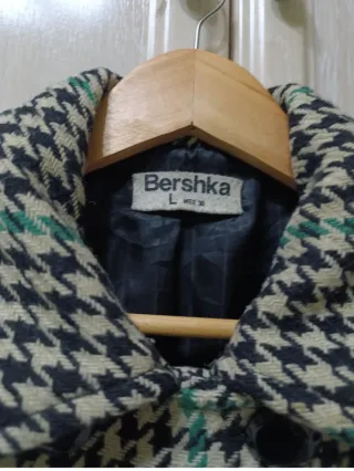 Abrigo Bershka cuadros L