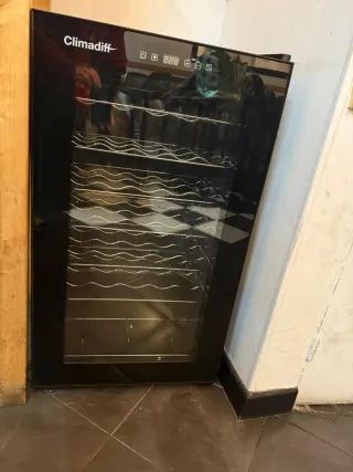 Nevera de vinos Climadiff