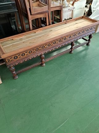 banco antiguo decorativo de madera
