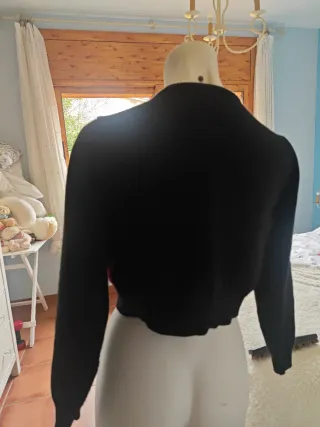 Chaqueta corta cuadros argyle negra y roja