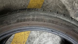 Neumáticos Bridgestone 225/40 R18 92Y