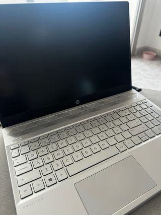 PORTÁTIL HP PAVILION 15” PLATEADO
