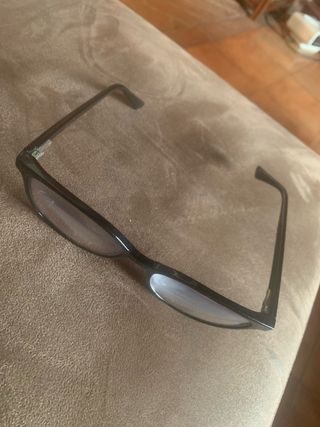 Montura de gafas negra