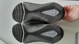 Zapatillas Nike Metcon Negras y Blancas