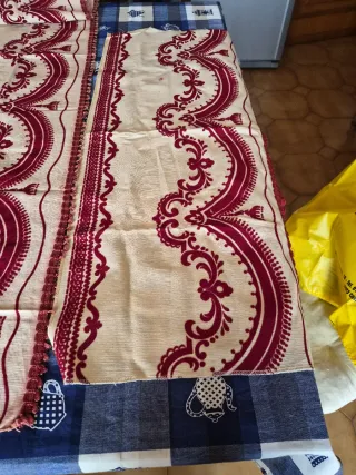 Mantovana vintage velluto bordeaux