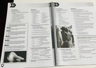 ROADMAP B1 STUDENTS BOOK WITH DIGITAL RESOURCES...