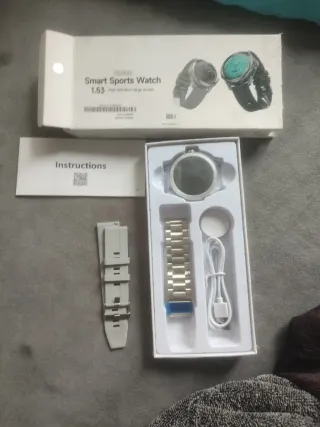 Reloj inteligente sumergible gris