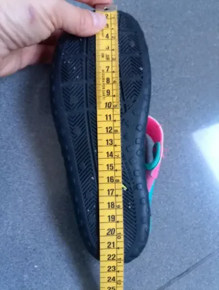 Escarpines Nike cangrejeras niña rosa y turquesa