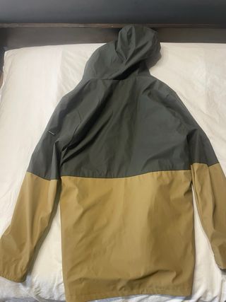 Gabardina Beige y Verde Oliva