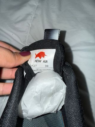 Zapatos de seguridad punta de acero.