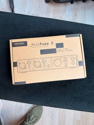 Arturia Minifuse 2 Interfaz de Audio Usb