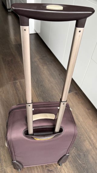 Maleta de cabina Samsonite de tela color berenjena