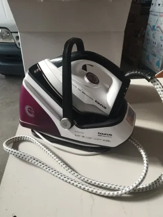 Centro de Planchado Taurus