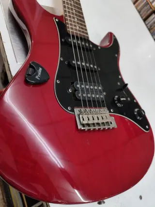 Guitarra Eléctrica Yamaha