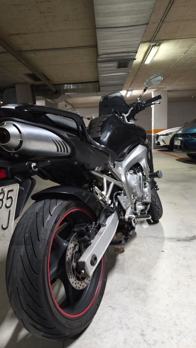 YAMAHA FZ6N 2004
