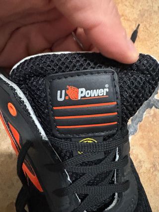 Zapatos de seguridad U-Power negros y naranjas