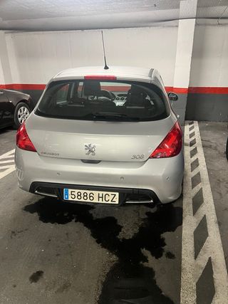 Peugeot 308 2011