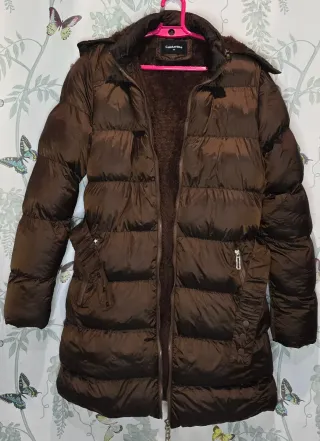 Abrigo acolchado marrón