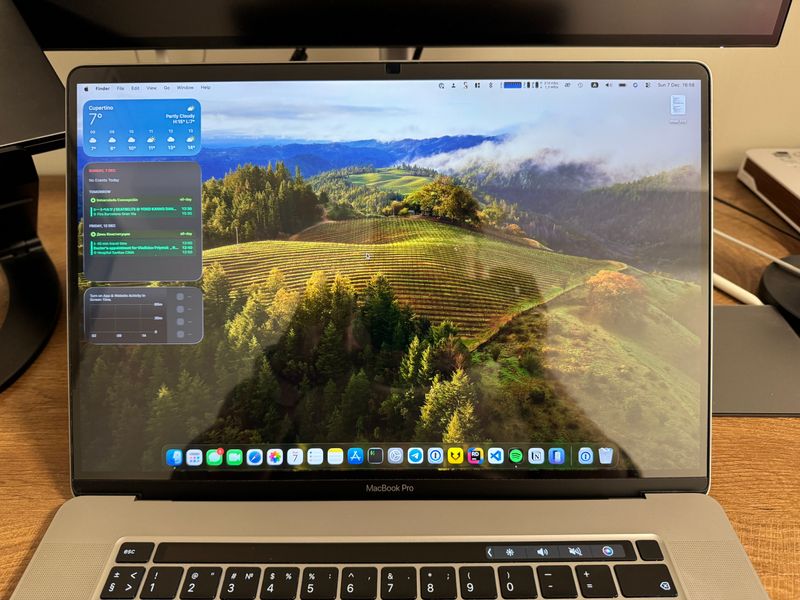 MacBook Pro 16 2019 i9 / 32GB RAM / 1TB SSD afbeelding 2