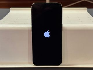 iPhone 15 Pro - GARANTIA