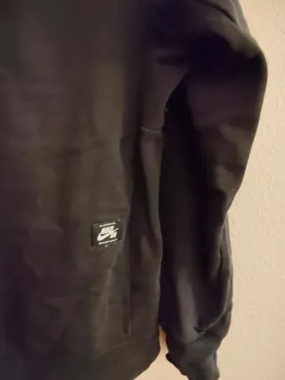 Sudadera Nike SB Negra con Capucha