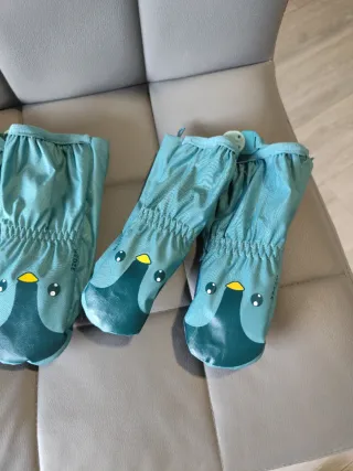 Manoplas nieve niño pingüino