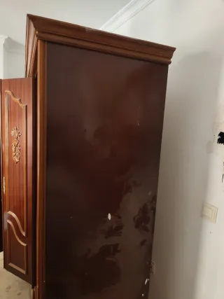 Mueble de madera para habitación