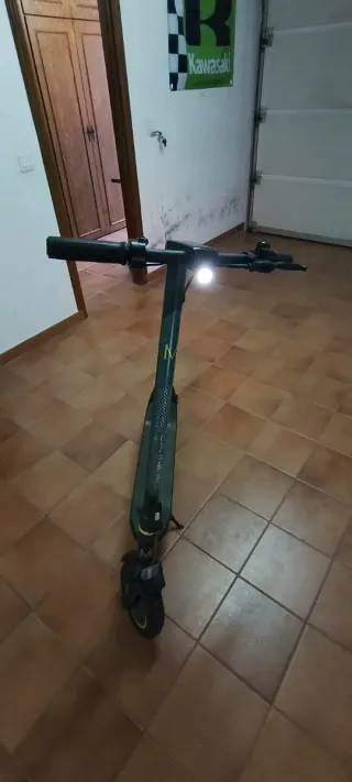 Patinete Eléctrico Cecotec Bongo D40 XL