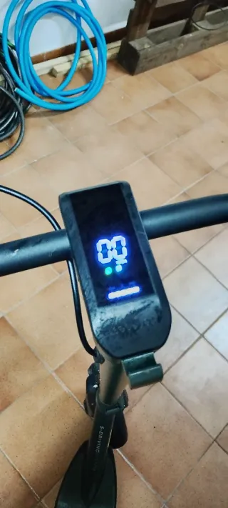 Patinete Eléctrico Cecotec Bongo D40 XL