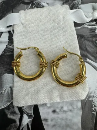 Pendientes estilo Alex Mcqueen
