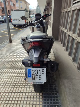 Honda ADV 350 2023 Plata