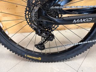 Berria Mako Hybrid GT 6