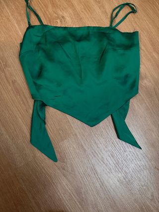 Top verde seda
