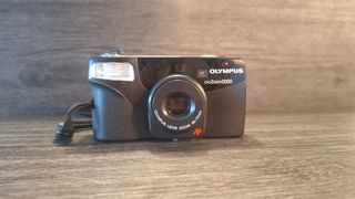 Olympus Zoom 2000 Cámara Compacta 35mm