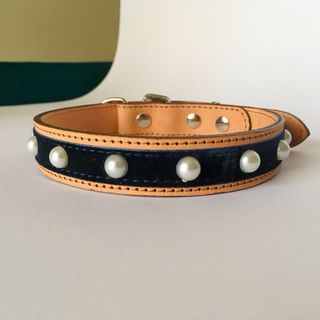 Collare luxury per cani in cuoio con mezze perle