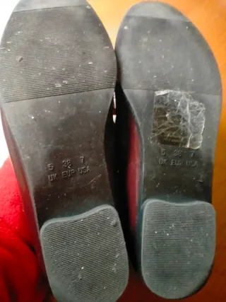 Mocasines charol burdeos con lazo y flecos