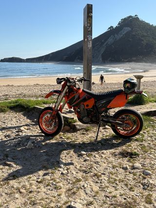 KTM 450 con kit Supermotard