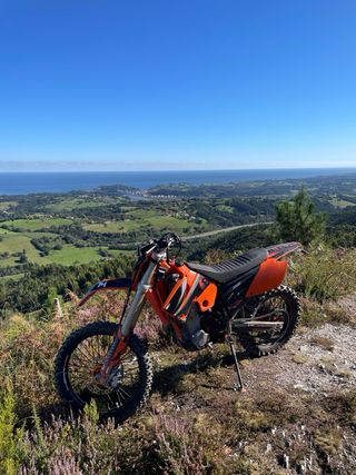 KTM 450 con kit Supermotard