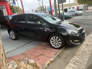 Opel Astra 2014